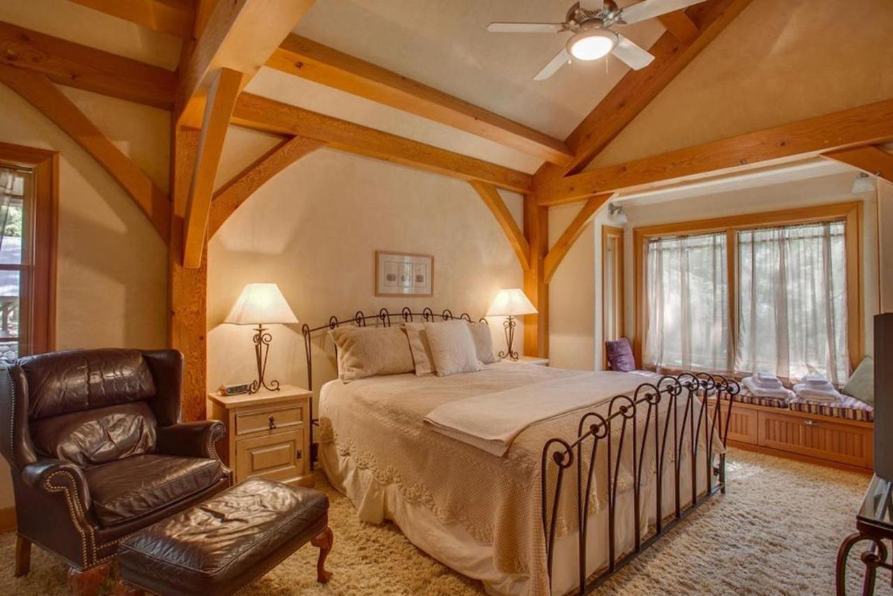 Snowgrass Lodge - River, Mountain Views & Hot Tub Левенуэрт Экстерьер фото